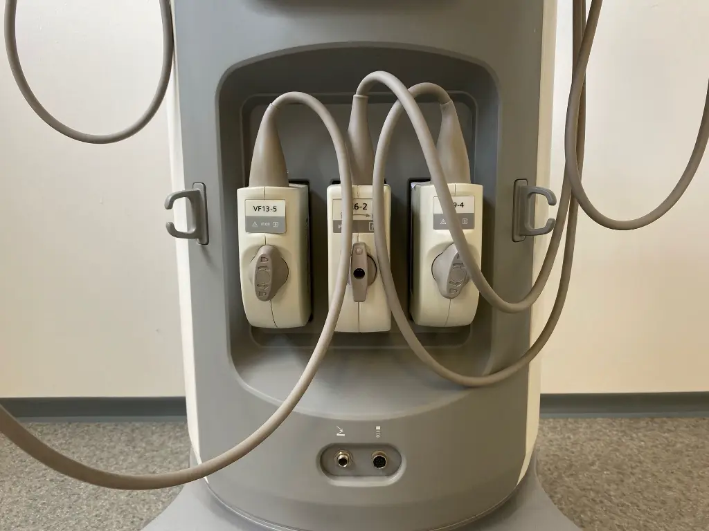 Siemens Acuson X300 Premium Edition - 342535 Connectors.webp